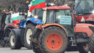 Фермерите на протест. Бият аларма