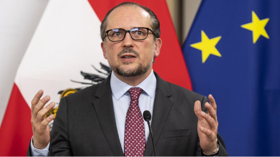 Австрийски министър отсече: Тревога за всички ни | StandartNews.com