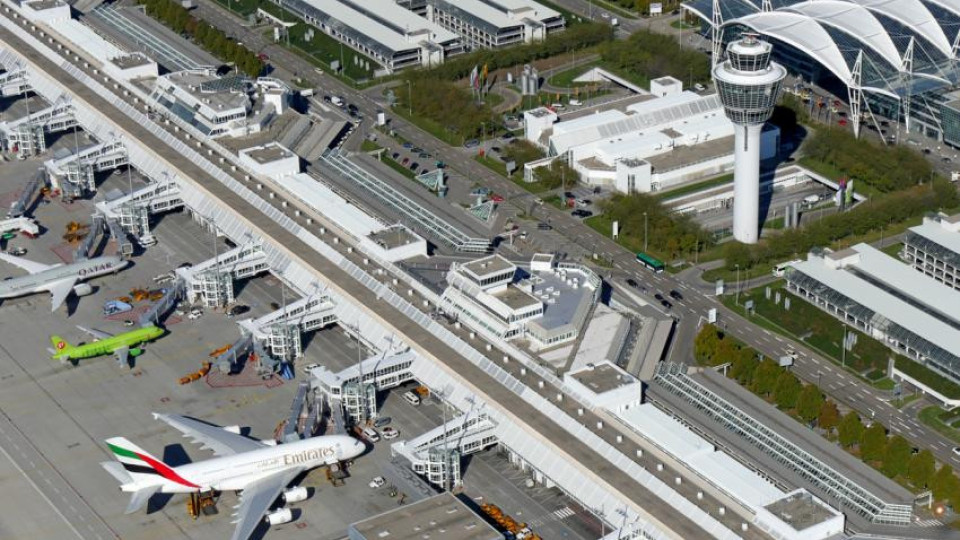 Ужас в Мюнхен! Паника със 130 самолета | StandartNews.com