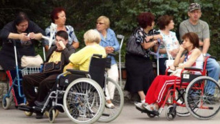 Пенсионери на протест в София! Какво поискаха