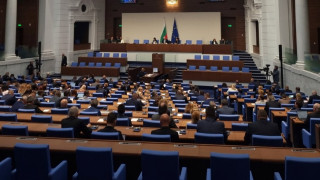 Нови скандали в парламента! За какво се карат депутатите