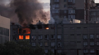 Купища ранени и разрушения при нощна руска атака срещу Киев