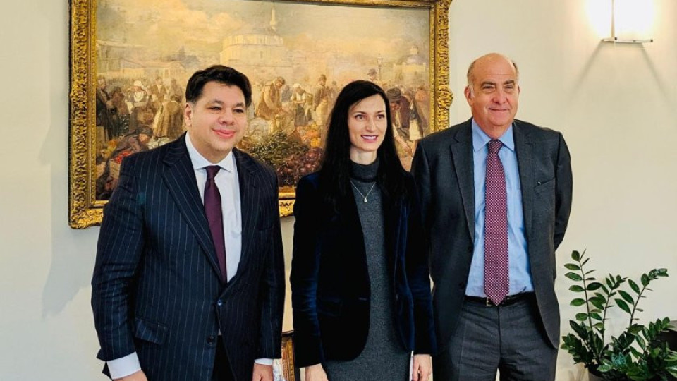 Ключова среща на Мария Габриел с двама US-посланици. Решенията | StandartNews.com