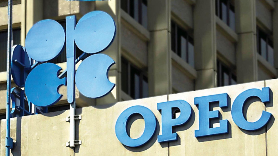 Първа държава напуска ОПЕК! Ще има ли криза с петрола? | StandartNews.com