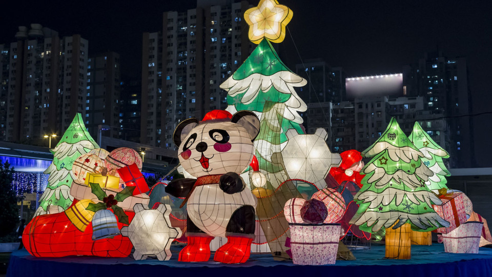 С радост, но и с опасения посрещат Коледа в Китай | StandartNews.com