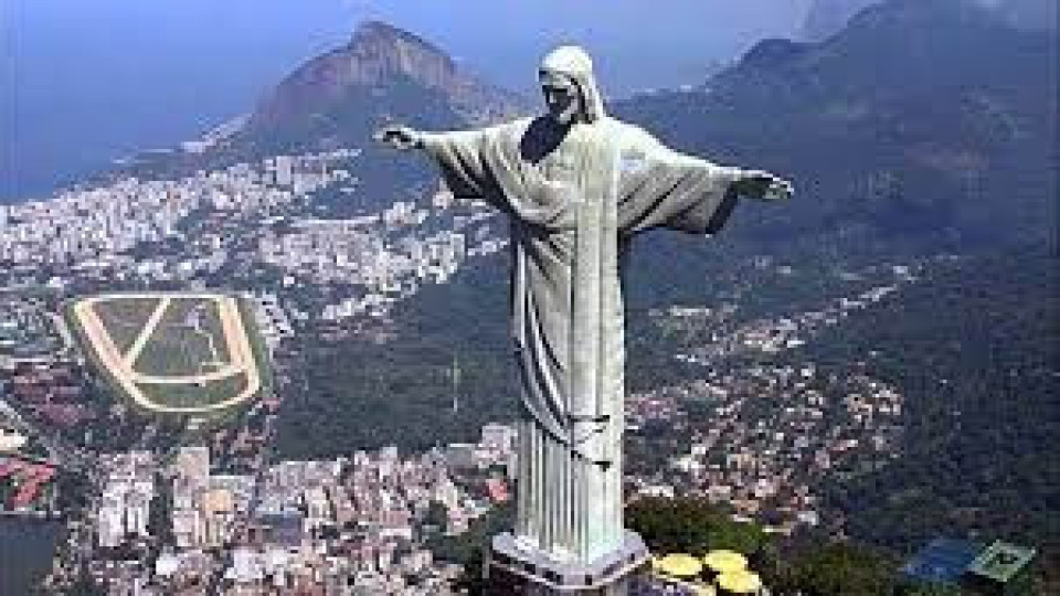 Невиждано! Преобразиха статуята в Рио | StandartNews.com