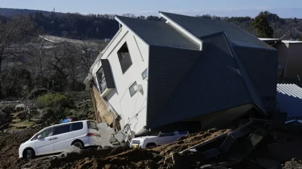 Ужасът в Япония. 155 труса, заплаха от цунами (СНИМКИ) | StandartNews.com