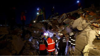 Дела в Турция заради адското земетресение
