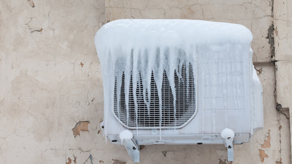Климатикът ви е замръзнал? Ето как да се справите с проблема | StandartNews.com