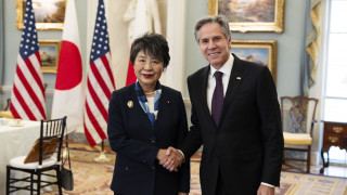 Блинкън с ключови срещи с китайски и японски дипломати