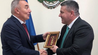 Министър Кръстев: Ще налагаме Бранд България