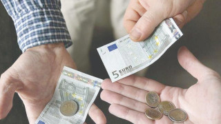 Почна се! Първи цени в евро (СНИМКИ)