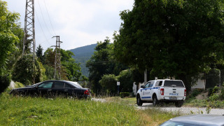 Ужасяващо убийство край София, вървят арести