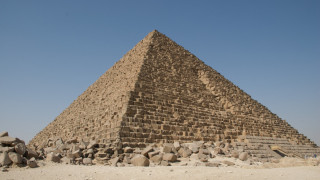 Археолози връщат блясъка на една от египетските пирамиди