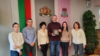 Кметът на Община Казанлък с благодарност към екипа на проекта: “Светът на траките”