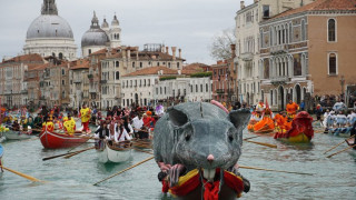 Започна легендарно събитие във Венеция