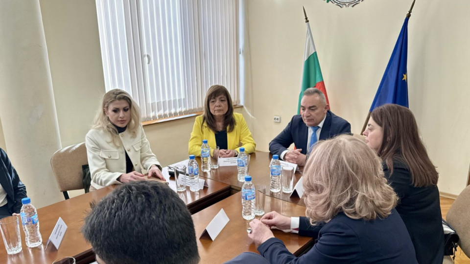 Министърът на културата се срещна с кметовете на област Хасково | StandartNews.com