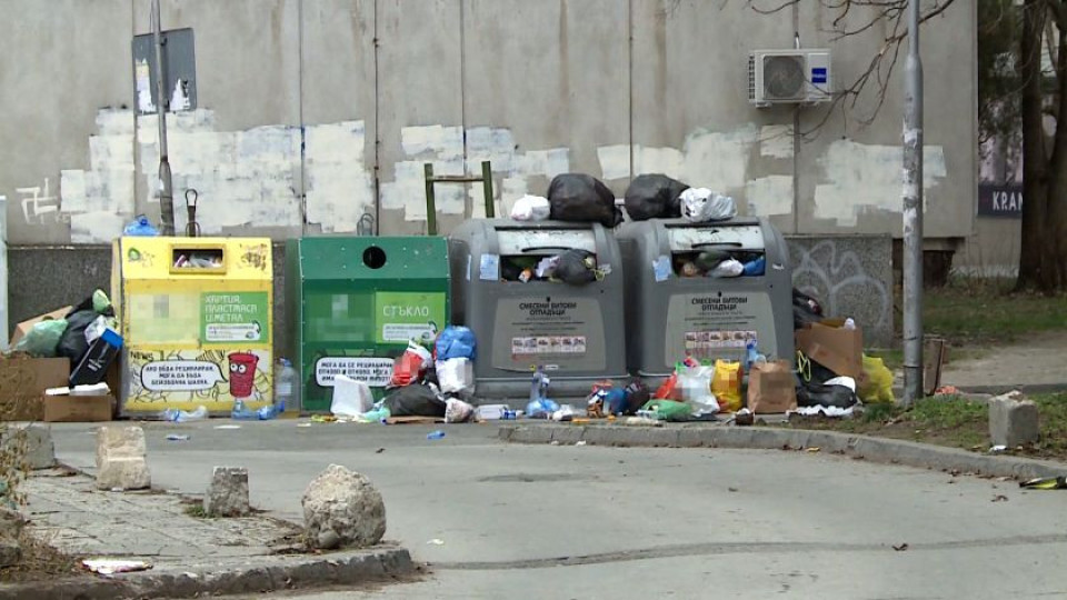 Варна прелива от боклук! Хвърчат обвинения в саботаж | StandartNews.com