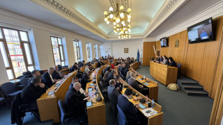 Избраха членове и ръководства на комисиите в СОС