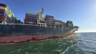 Плавателен съд беше ударен на украинско пристанище