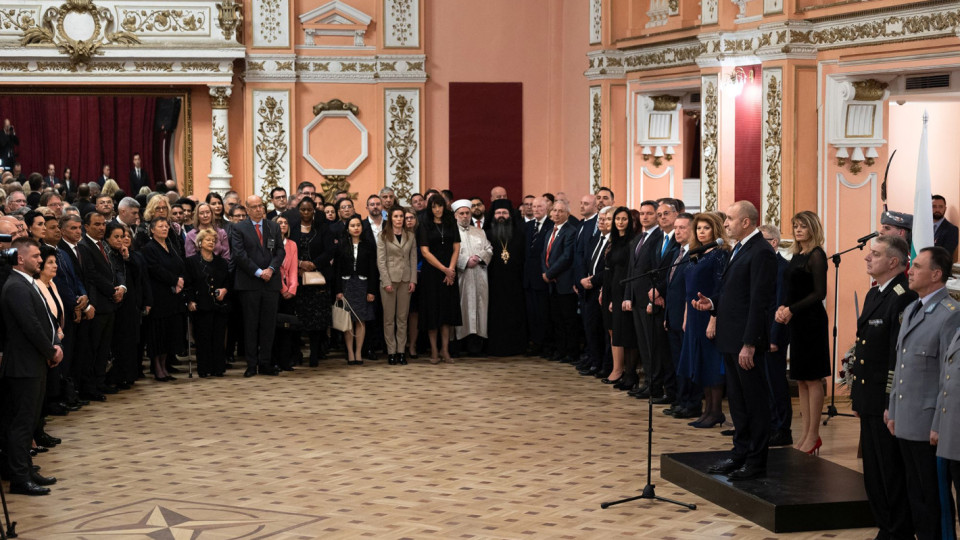 Държавни глави и лидери от цял свят поздравиха Радев за 3 март | StandartNews.com