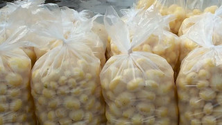 Скандално! Ядем суперскъпи пресни картофи от България