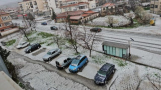 Стихията вилнее. Сопот побеля, потоп в Карлово