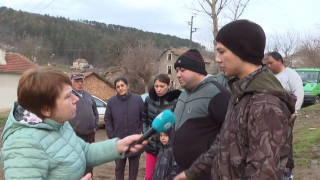 Див кютек между две фамилии! Младеж е в болница