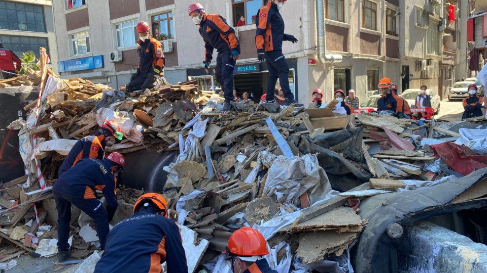 Учен с катастрофален сценарий за земетресение в Истанбул | StandartNews.com