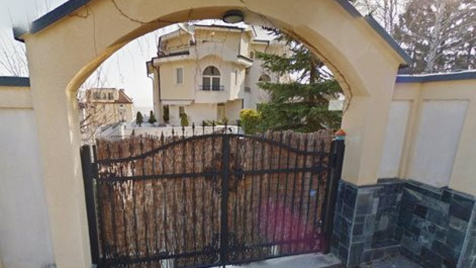 Атакуваха с взлом къщата на Боби Михайлов! Реакцията | StandartNews.com