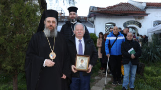 Дарители възстановяват най-стария храм от 19-и век в София