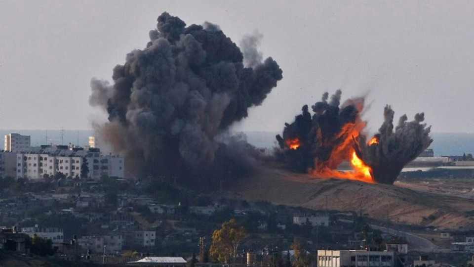 Израел удари бази на "Хизбула" в Сирия | StandartNews.com