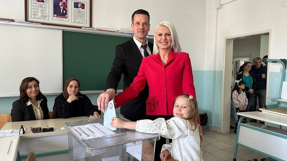 Жени стават кметове на много турски общини, има и родена в България | StandartNews.com