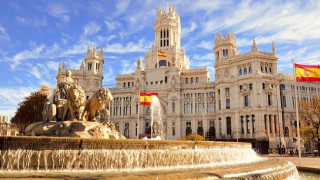 Неочаквано! Испания се отказва от "златните визи"