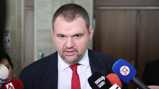 Пеевски: Такъв скандал България не е виждала - планини от кеш и партия на пудела