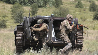 Украйна е в шах! Зеленски уволни знакови военни