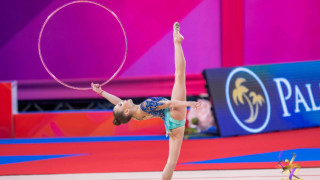 Николова и Калейн поведоха в световната купа по художествена гимнастика