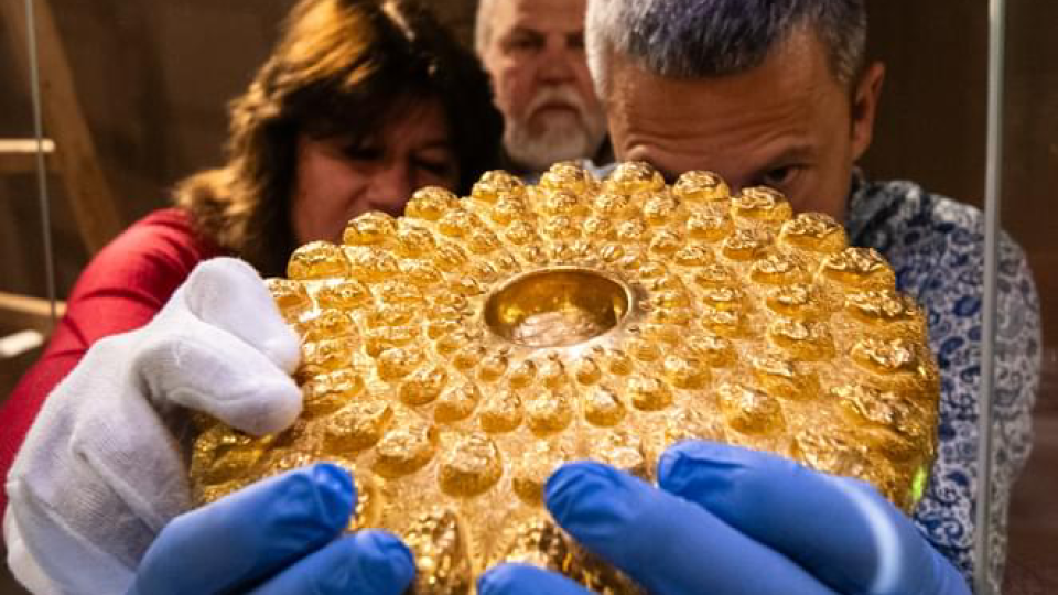 На този ден преди 12 години Панагюрското златно съкровище се завърна у дома | StandartNews.com