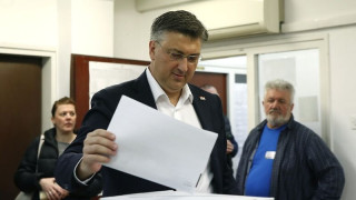Управляващите в Хърватия спечелиха изборите, преговарят за коалиция