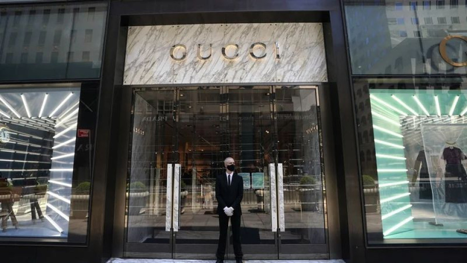 Френски моден гигант закъса сериозно, катастрофа с марката Gucci | StandartNews.com