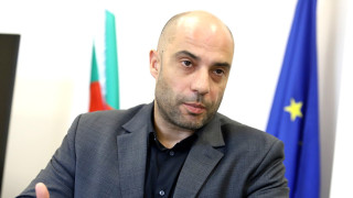 Стоил Алипиев пред СТАНДАРТ: Длъжни сме да опазим  Европа от опасни стоки