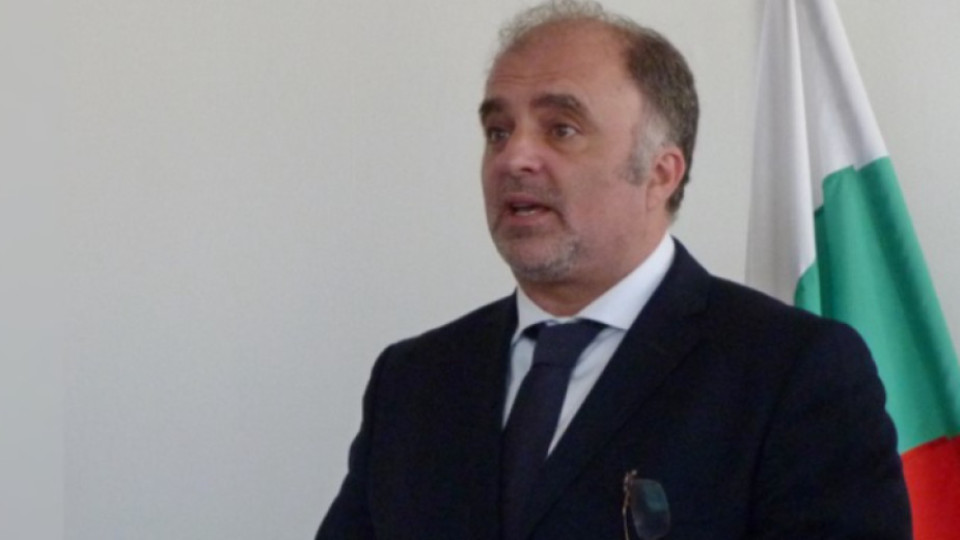 Министър Тодоров реши съдбата на директора на Италианския лицей | StandartNews.com