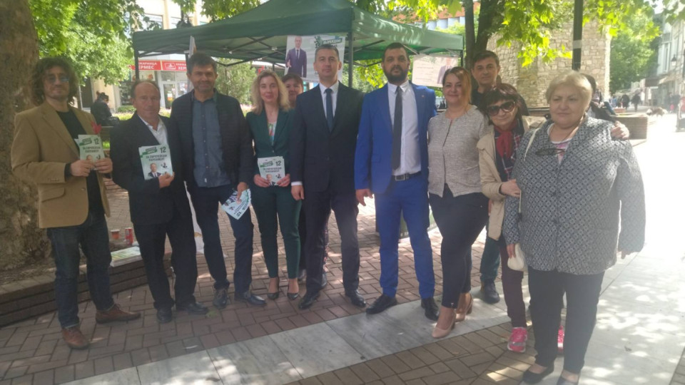 "Възраждане" с голям ход в Хасково. Хората доволни | StandartNews.com