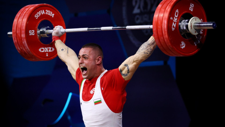 Спортният министър се намеси. Спешно решение за щангите | StandartNews.com