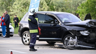 Журналист с ужасяващо разкритие за джипа на Кирил Петков