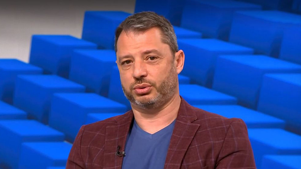 Делян Добрев съсипа Асен Василев, прочете присъдата за "кеша" | StandartNews.com