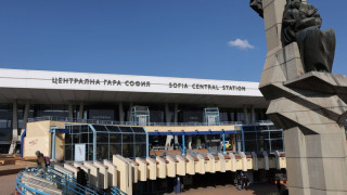 Два влака се удариха в София, има пострадали (ОБНОВЕНА)