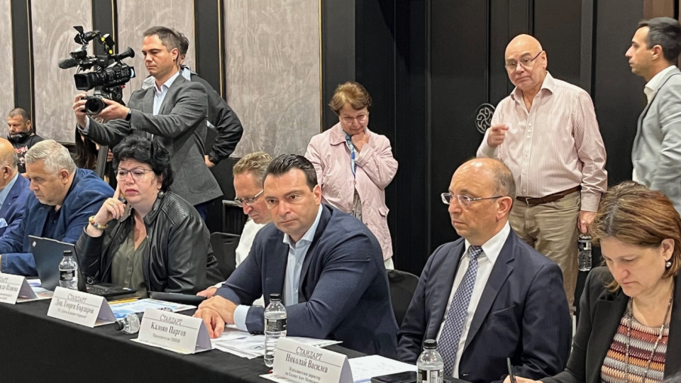 Калоян Паргов с формула за демографско бъдеще | StandartNews.com