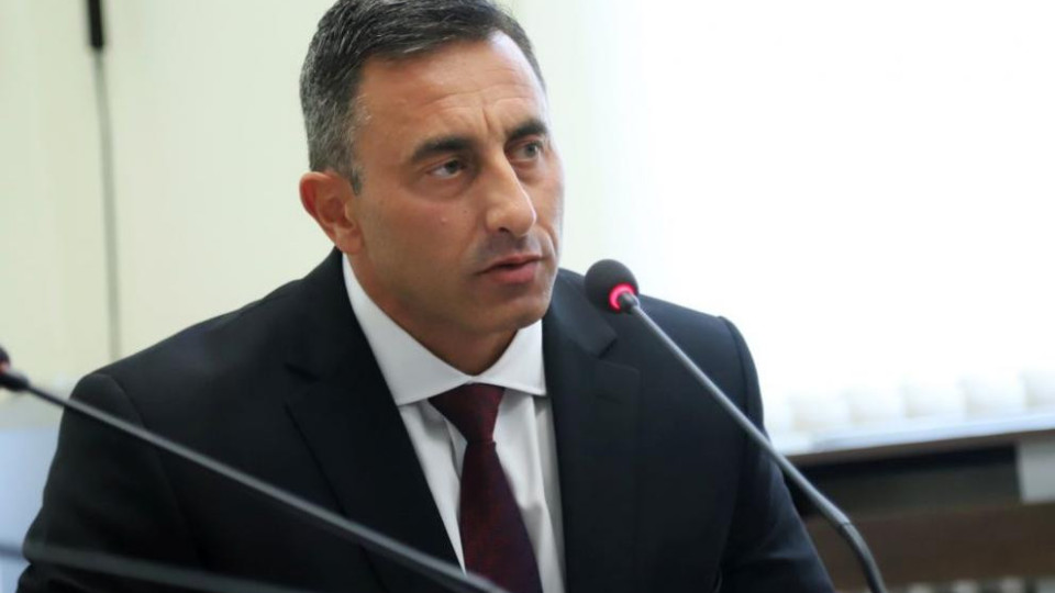 Спецов се произнесе за задържаните инспектори от НАП | StandartNews.com