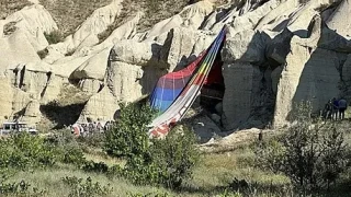 Кошмар в Кападокия! Туристи треперят в балон